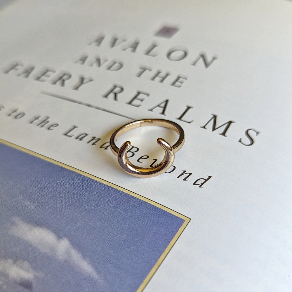 Gold Tone Cresent Moon Ring Size 7
